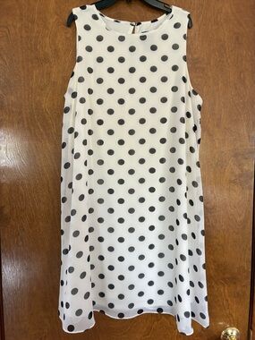 JH Sleeveless White Midi Swing Dress with Black Polka Dots Size 14